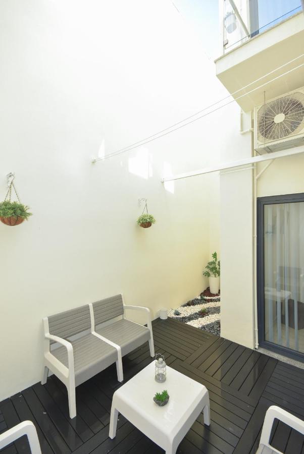 Apartment Near The *